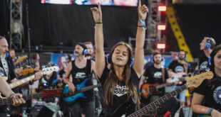 Rockin'1000