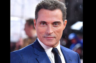 Rufus Sewell 